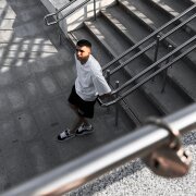 RIOT98 - Тянешь к себе