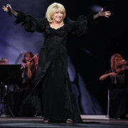 Ирина Аллегрова - Я-женщина (концертная версия)